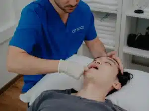 Mewing vs. TMJ Therapy: A Guide to Jaw Pain in Singapore