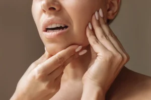 Mewing vs. TMJ Therapy: A Guide to Jaw Pain in Singapore