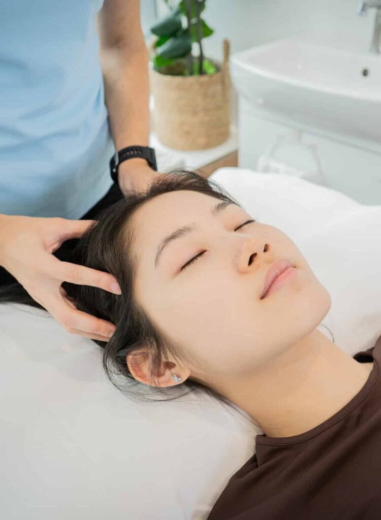 Lymphatic treatment cmassage